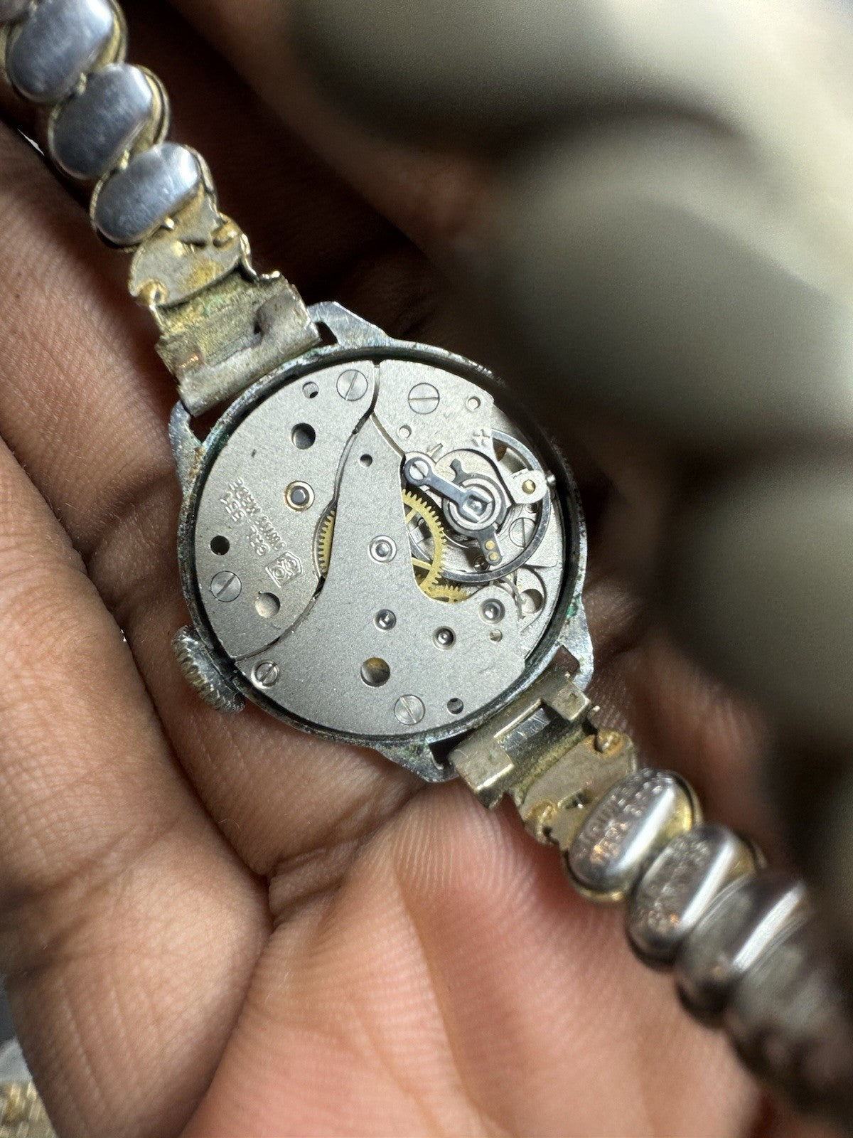 Bentima Swiss Made Ladies Mechanical Watch, faulty not working