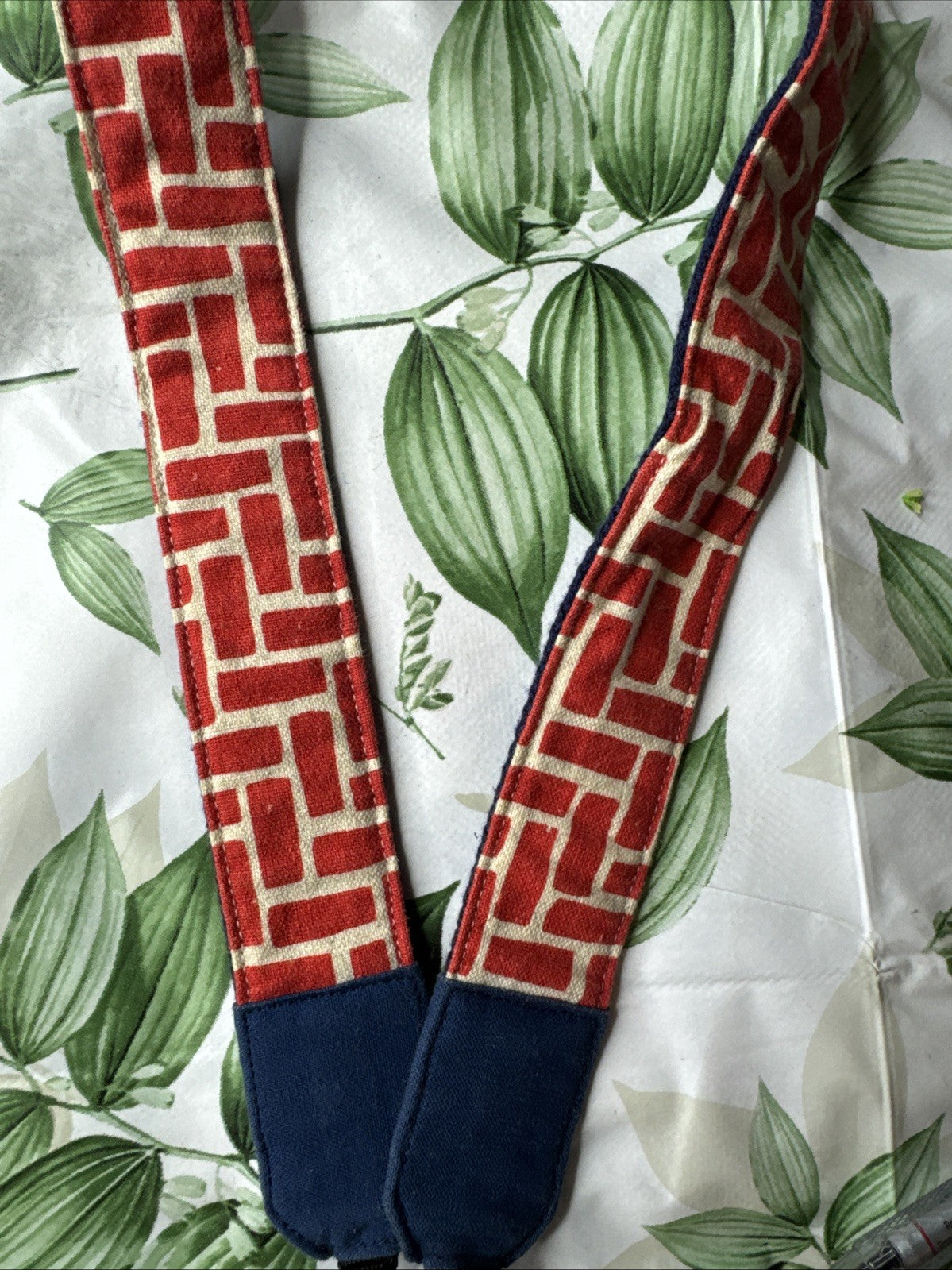 Camera Neck Shoulder Strap - Excellent Condition