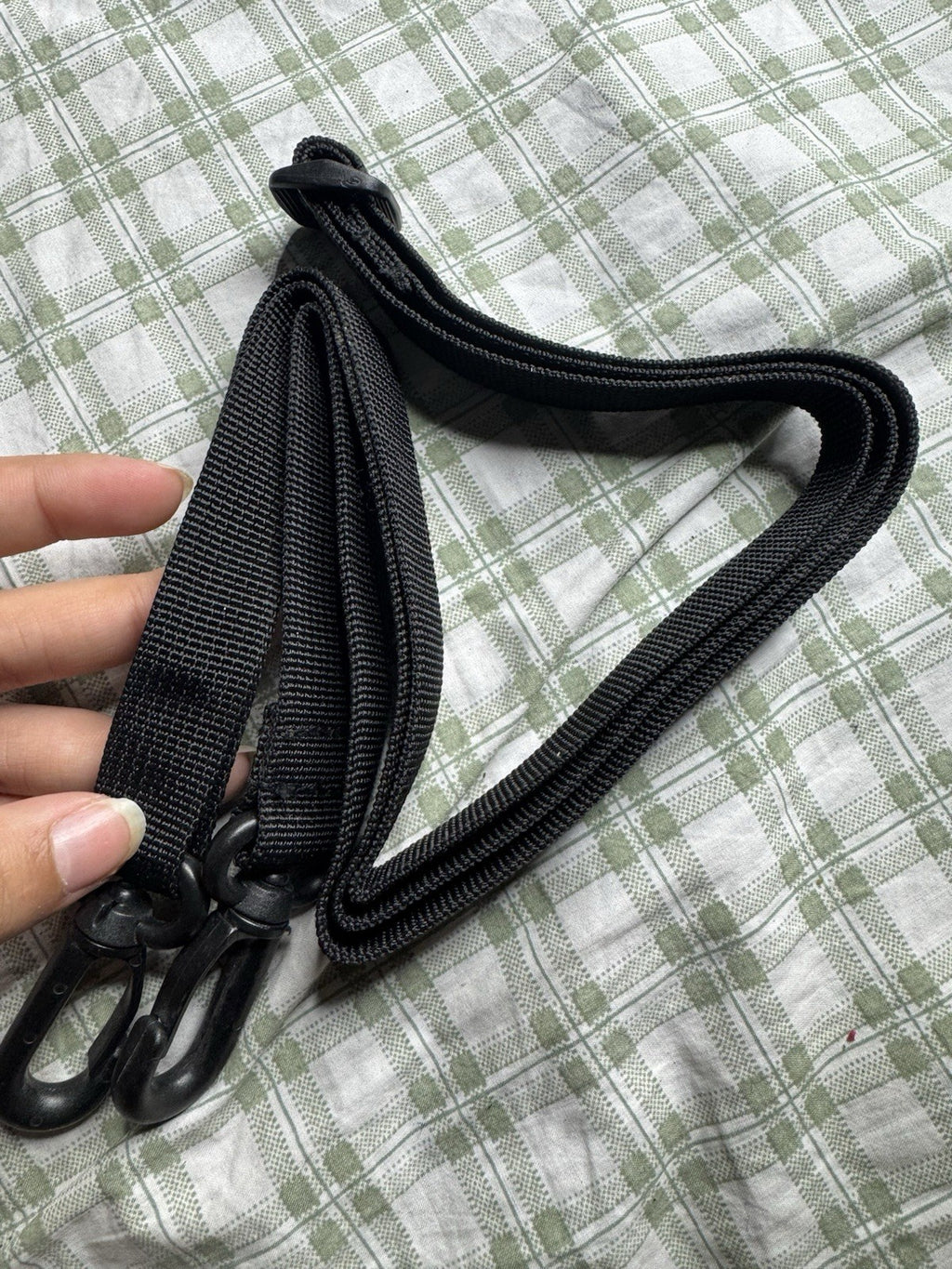 Adjustable New Camcorder strap- Excellent Condition