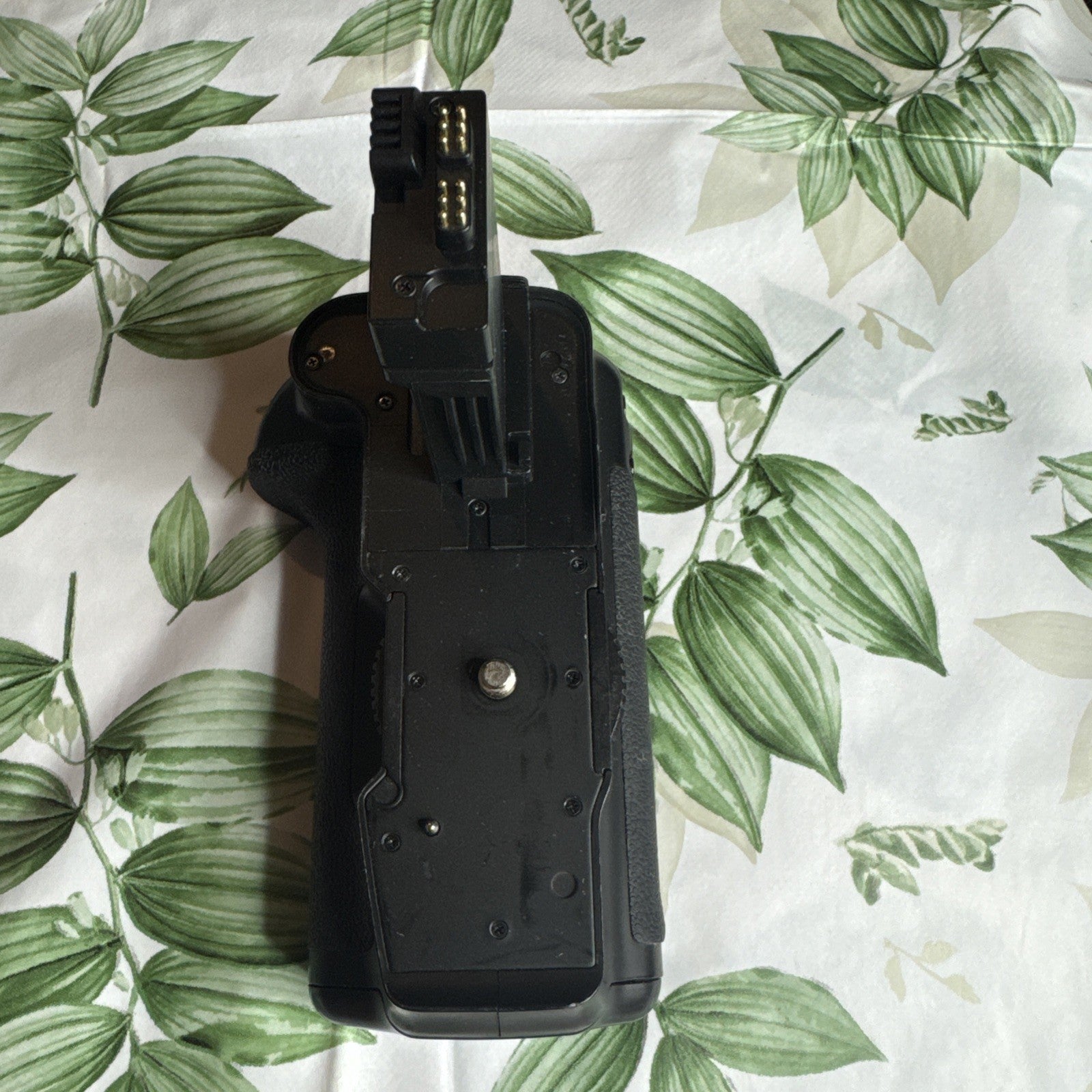 Battery Grip BP-550D - Made in China- UNTESTED