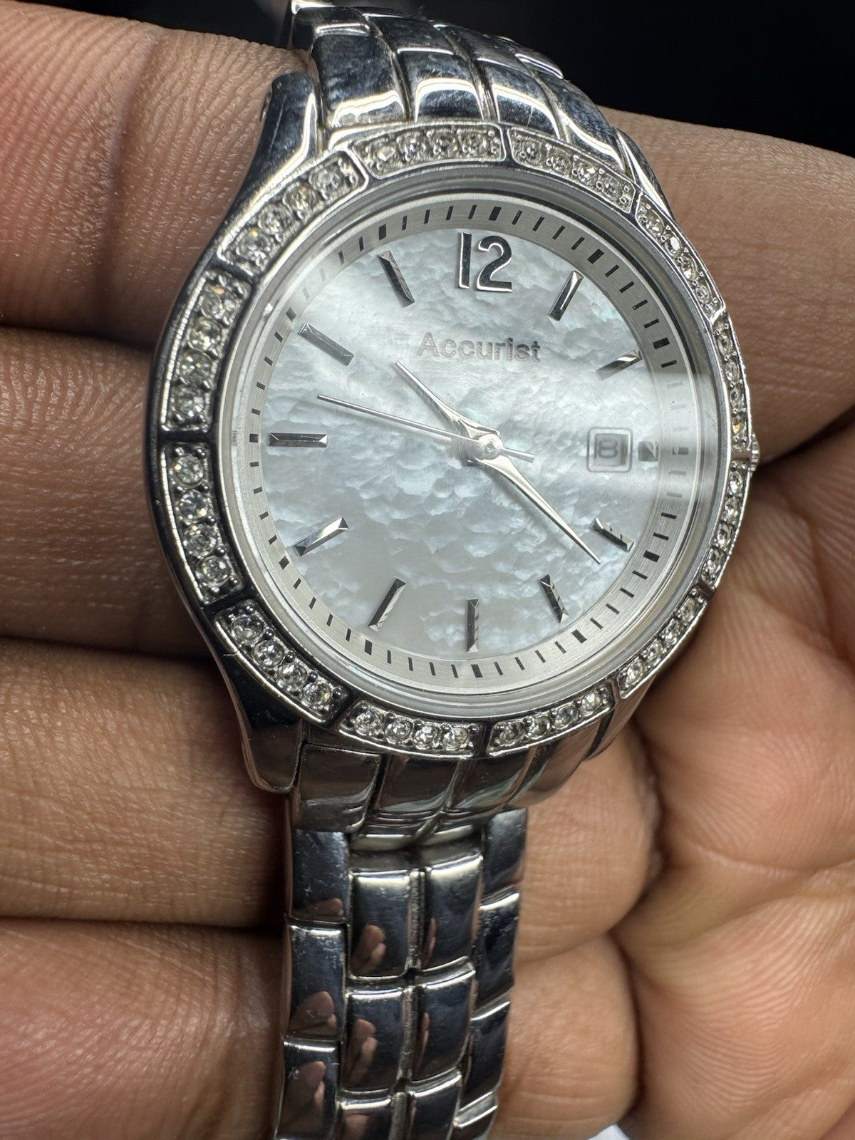 Accurist Ladies Mother of Pearl Date Diamante Bezel S.Steel Bracelet WatchLB1418