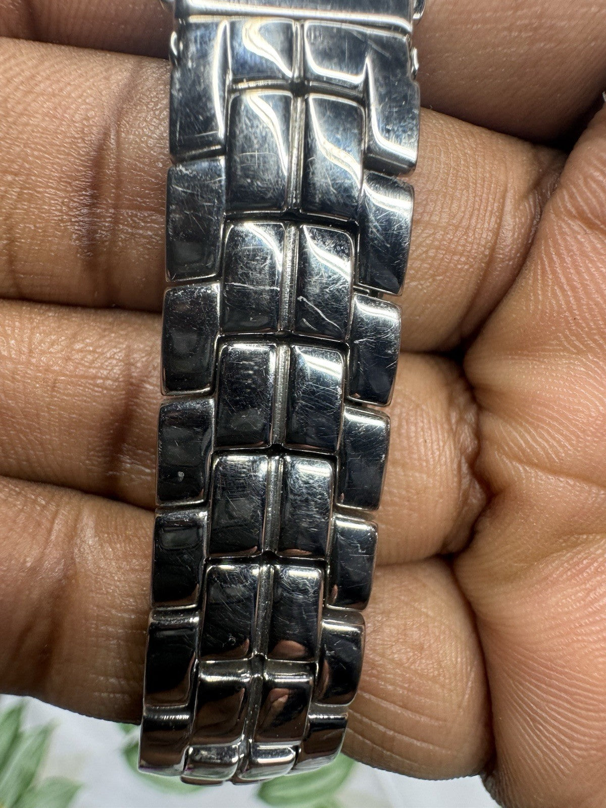 Accurist Ladies Mother of Pearl Date Diamante Bezel S.Steel Bracelet WatchLB1418