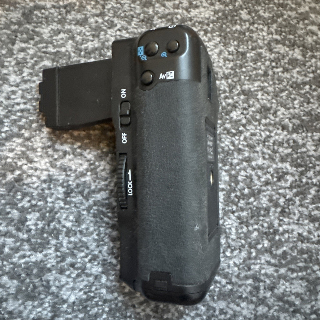 Battery Grip BP-550D - UNTESTED