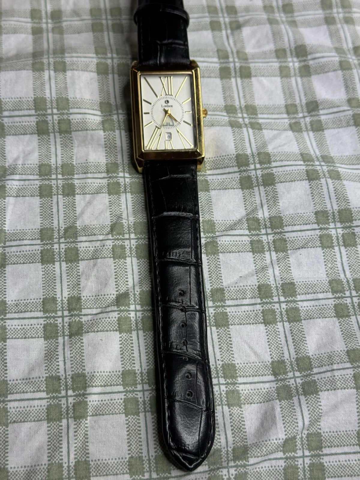 18K Gold Plated Lordson Mens Quartz Watch, new battery, no scratch, water resist