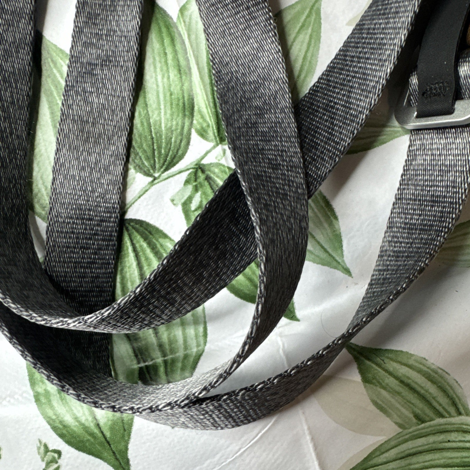 Beautiful Grey Color Peak Design Camera Neck Shoulder Strap**Mint condition**