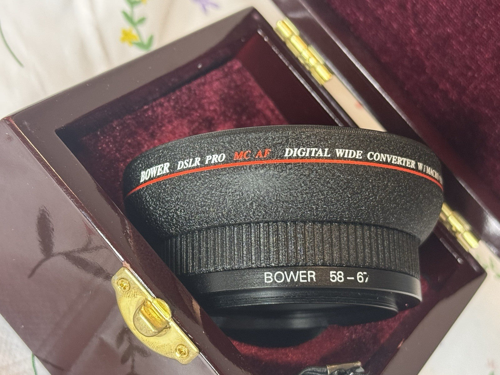 Bower DSLR PRO MC AF Digital Wide Converter W/Macro 0.5x 67mm in Wooden Box