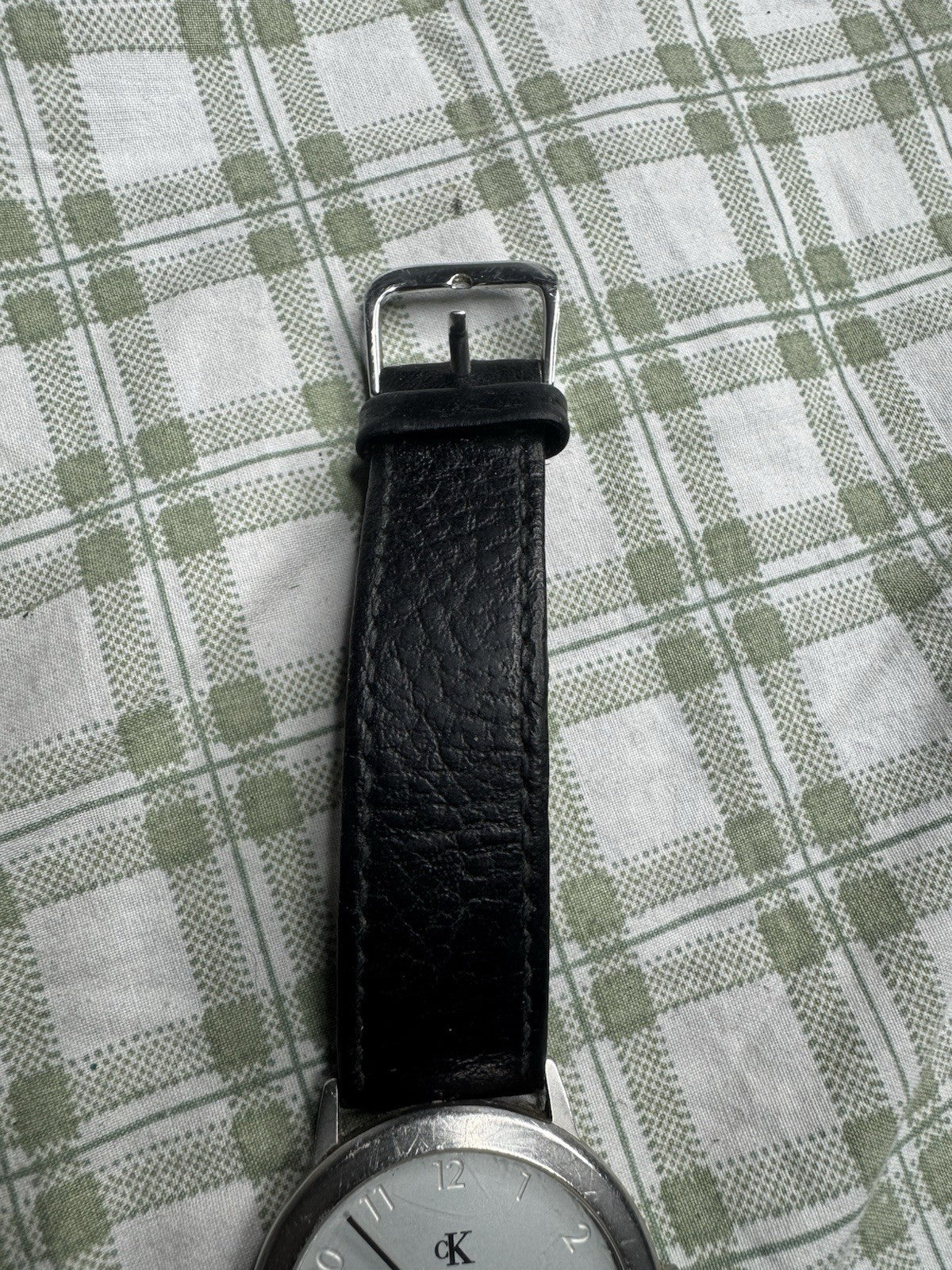 Calvin Klein K3111/K3112 minimalist watch with a white dial, new battery, workin