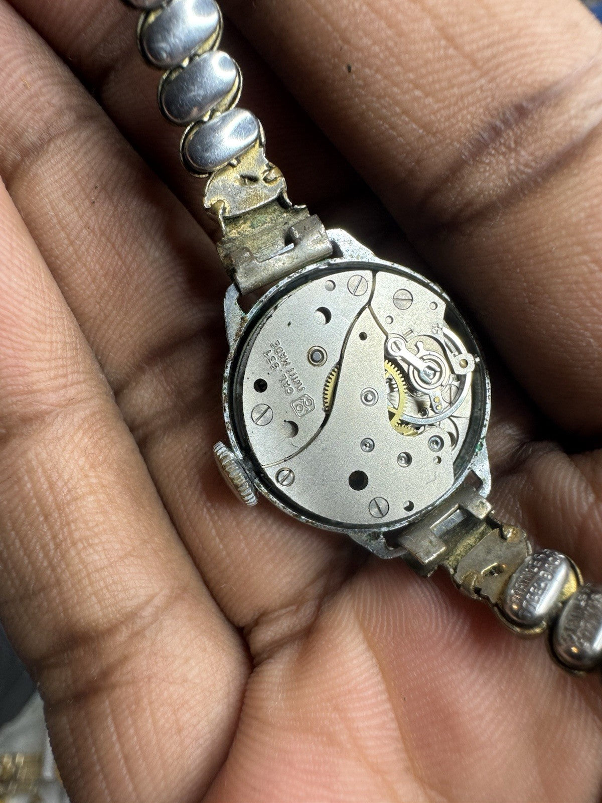 Bentima Swiss Made Ladies Mechanical Watch, faulty not working