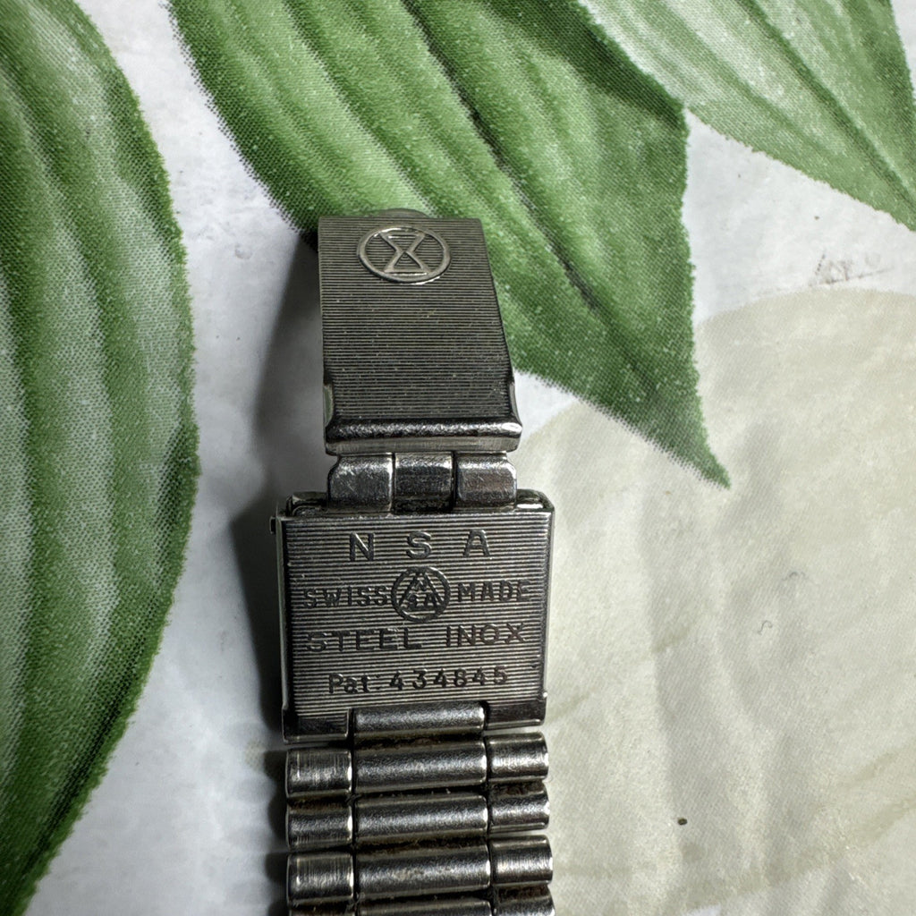 1970s Vintage Luxury Favre-Leuba Searaider II Daymatic Automatic Watch, working