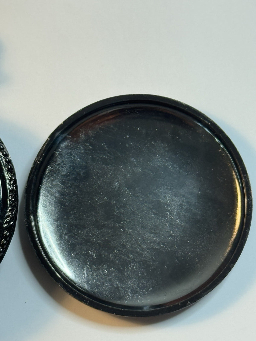 Beautiful Three Horses Pocket Watch in Copper Tone, Mint Condition, new battery