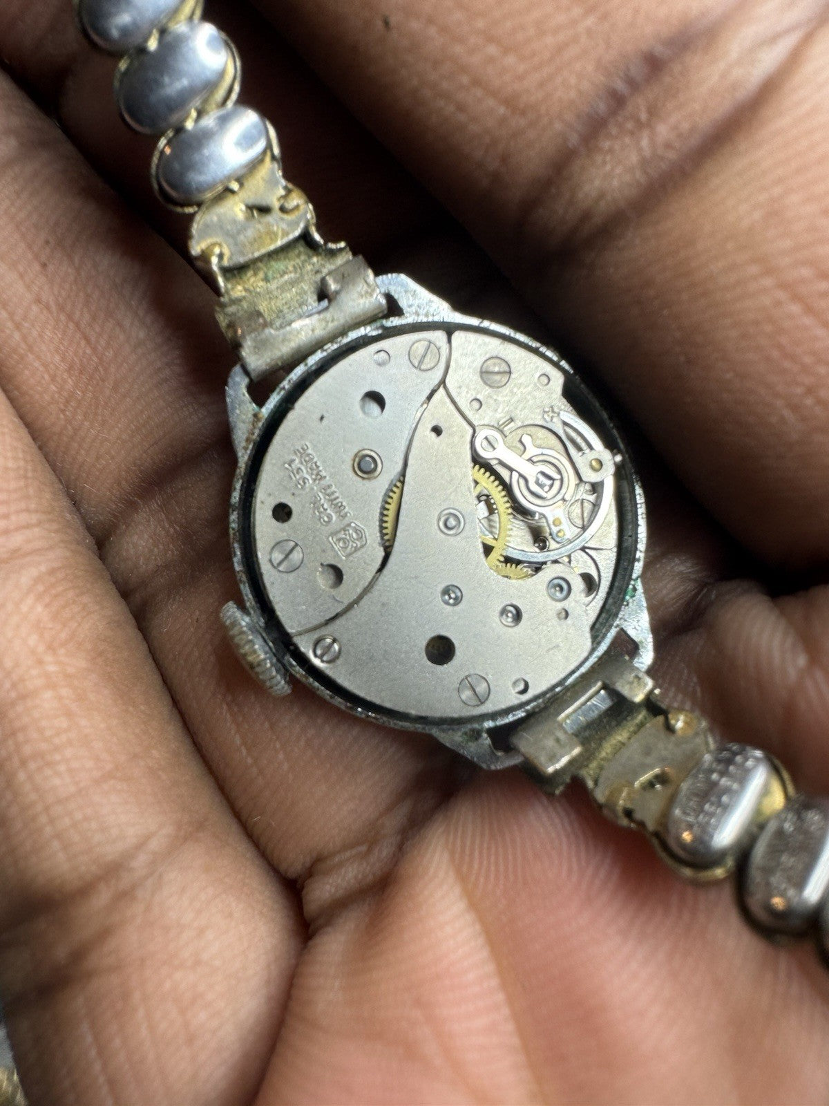 Bentima Swiss Made Ladies Mechanical Watch, faulty not working