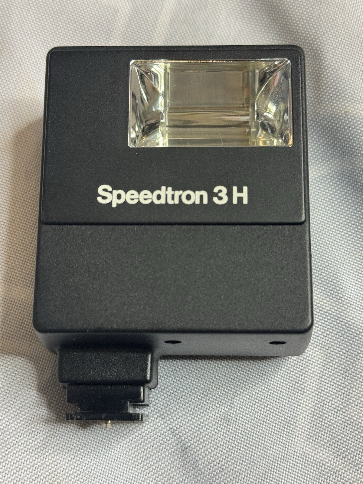 Boots Speedtron 3H Solid State Flashgun