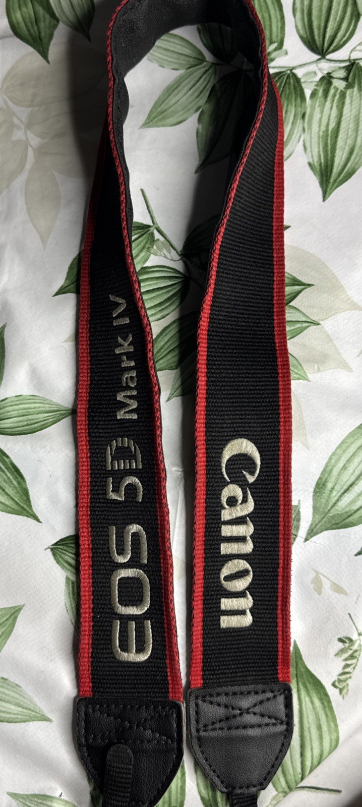 Canon EOS 5D Mark IV Camera Neck Shoulder Strap
