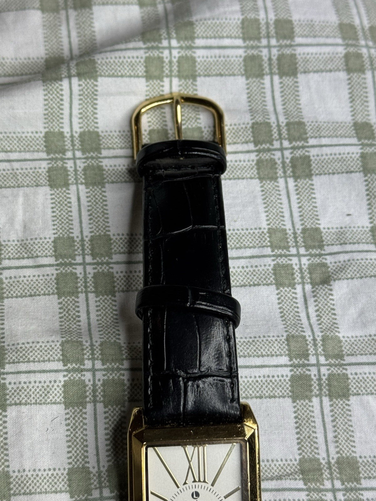 18K Gold Plated Lordson Mens Quartz Watch, new battery, no scratch, water resist