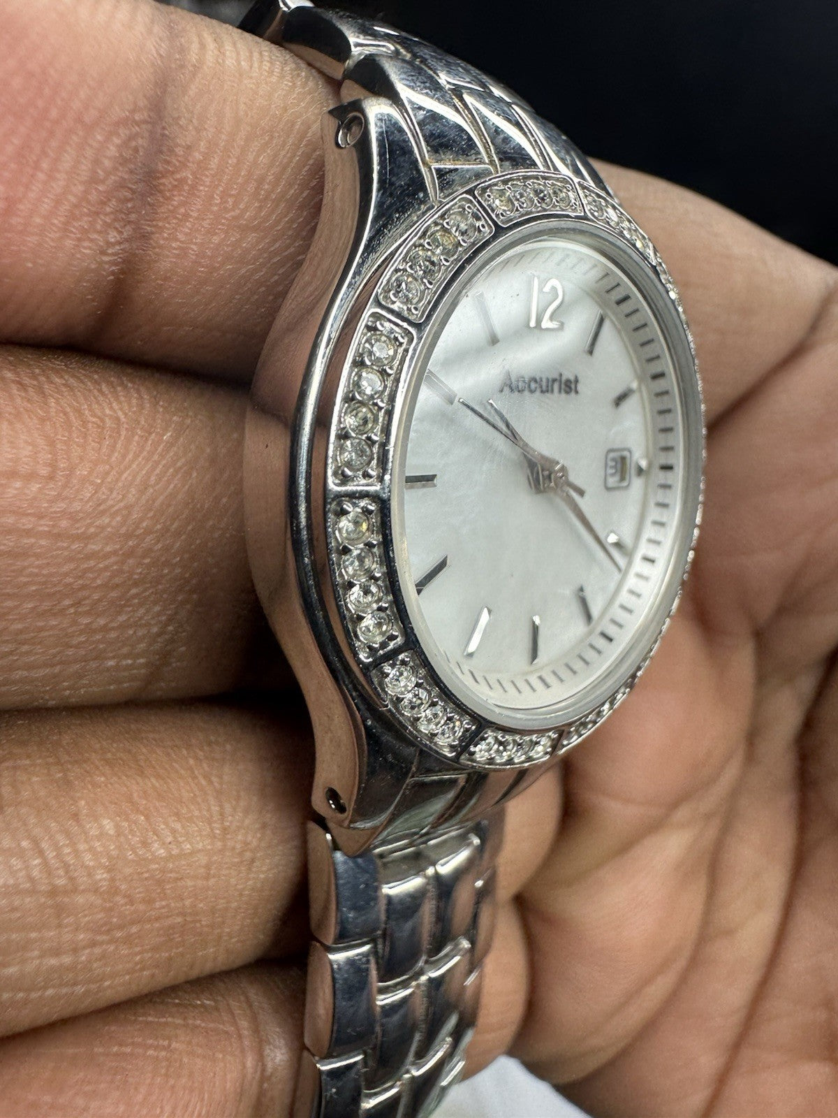 Accurist Ladies Mother of Pearl Date Diamante Bezel S.Steel Bracelet WatchLB1418